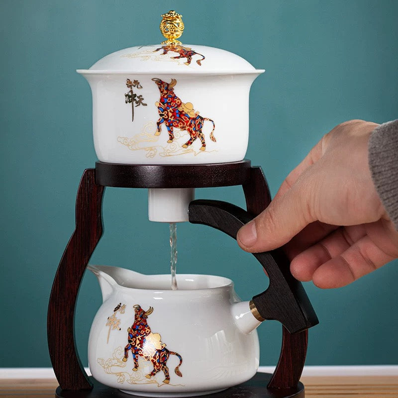 TEATOKK Red Bull Porcelain Magnet Teapot